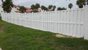 vinyl fence company