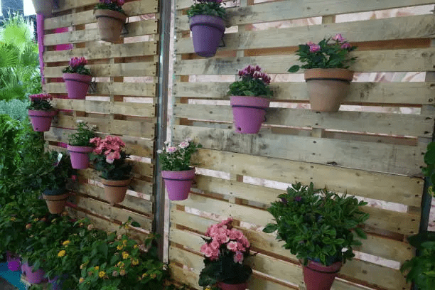pallet wood fence