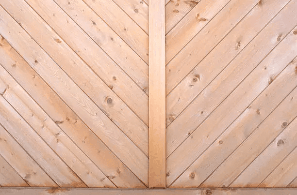 chevron or herringbone pattern fence